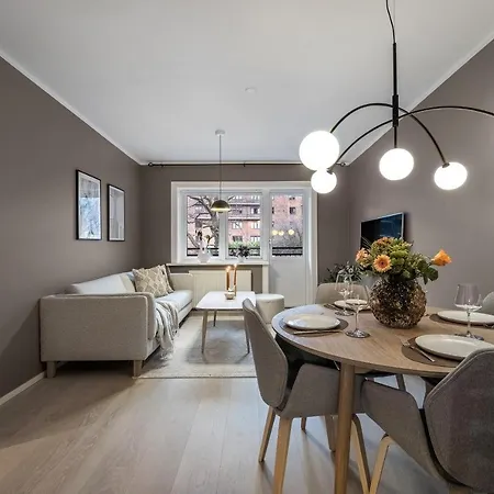 Apartamento Renovated Two-bedroom In A Area *