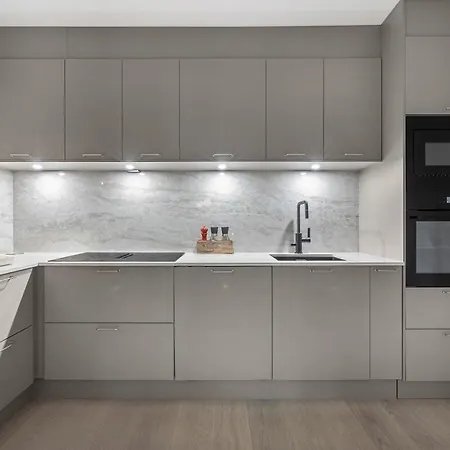 Renovated Two-bedroom In A Area